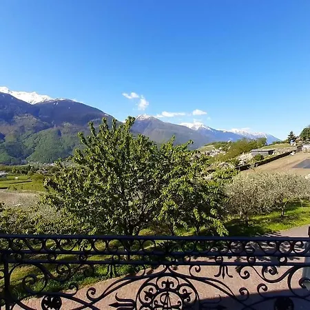 Fantastica Fra Le Alpi Valtellinesi Tresivio